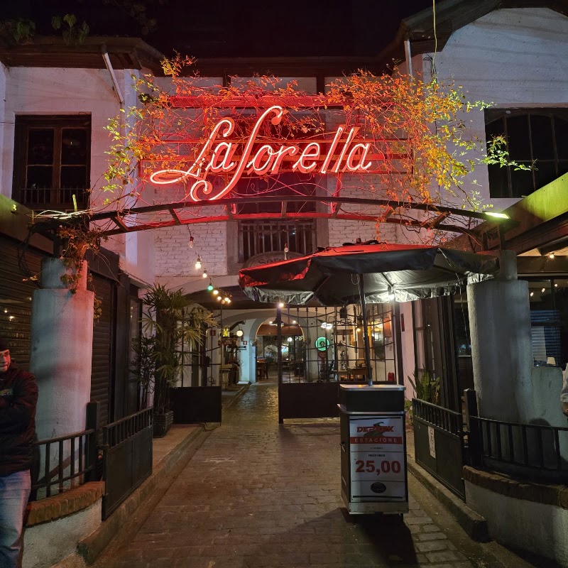 La Sorella Pizza Bar