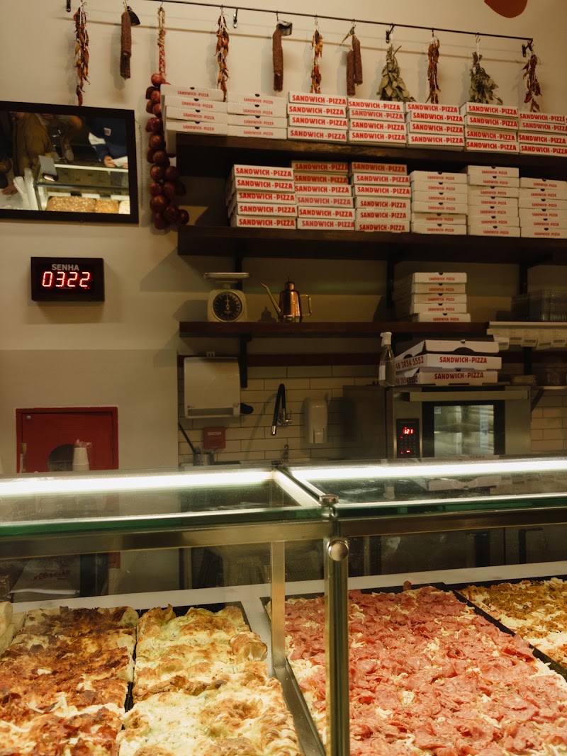 Abreus Pizza Shop