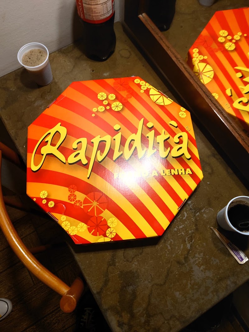 Foto de Rapidità Pizzaria - Unidade Alto da XV. Forno a lenha, massa artesanal, recheada, entrega com rapidez.