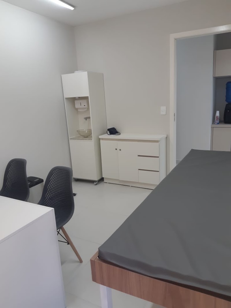 Foto de Dra Vanessa Delmiro dos Santos | Cardiologista | Curitiba