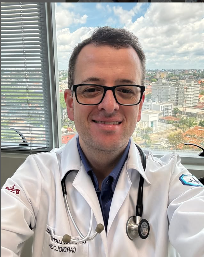 Foto de Dr. Fernando Luchina Alves| Cardiologista em Curitiba