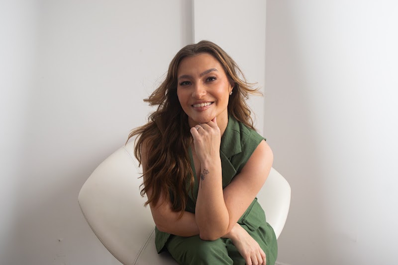 Dermatologista em Curitiba - Dra. Karina Bortoloto
