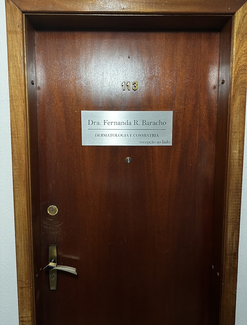 Foto de Dra. Fernanda Baracho | Dermatologista em Curitiba