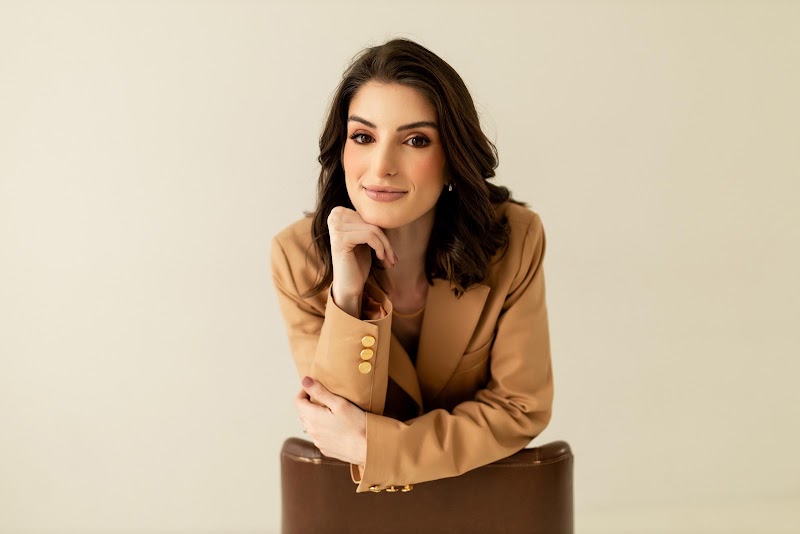 Foto de Dra Rafaella Castilho - Dermatologista em Curitiba