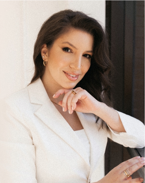 Dra. Tatiane de Souza Médica Dermatologista em Curitiba