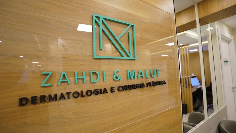 Foto de Dra. Mariana Zahdi - Dermatologista Curitiba