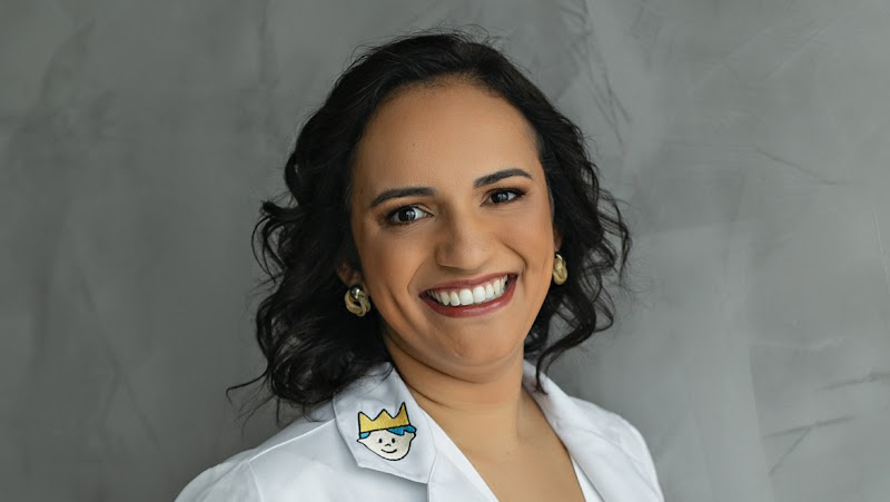 Dra. Rafaela Martins Maia - Pediatra em Curitiba