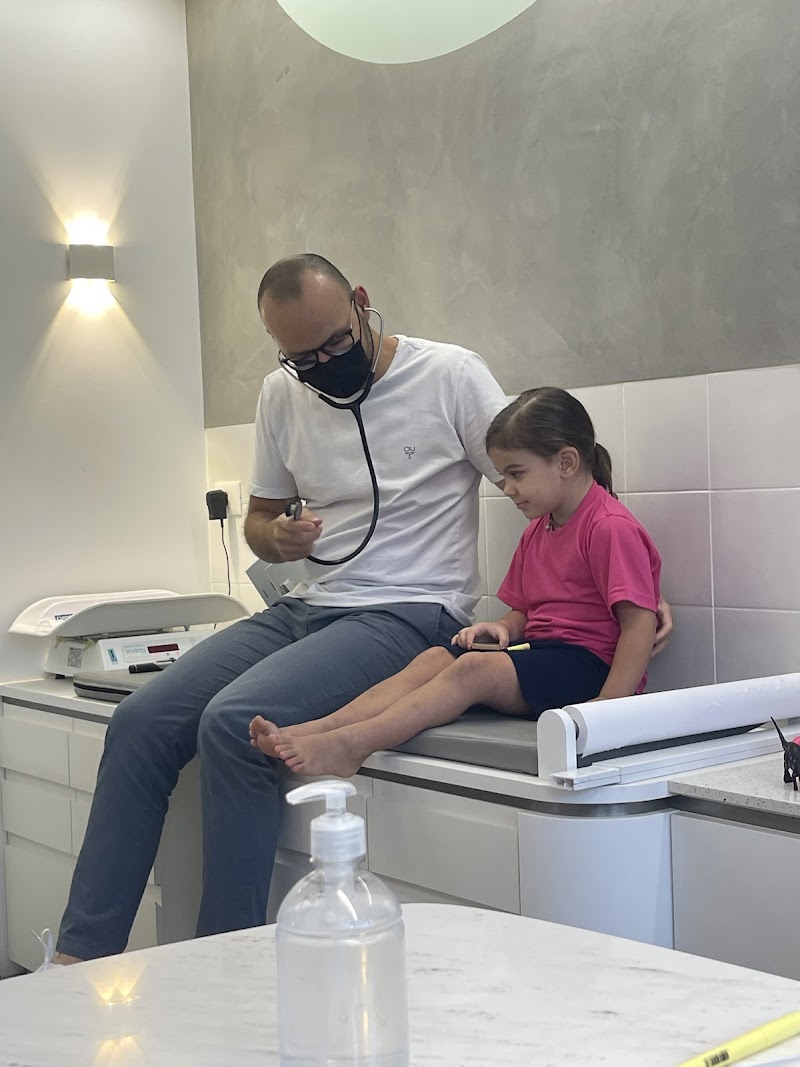 Foto de Dr Bruno Camargos - Pediatra | Paula Chust - Consultora de Amamentação
