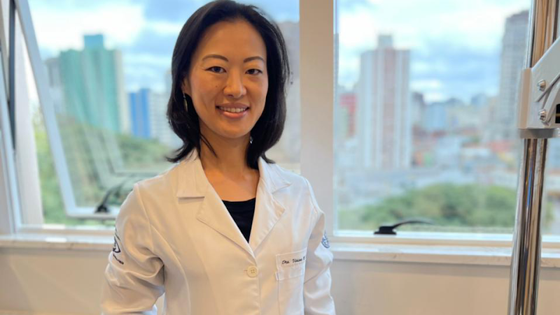 Dra Viviane Sakata- Oftalmologista em Curitiba- Uveíte, Retina e Catarata