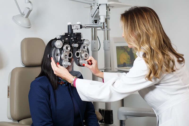 Foto de Dra. Leticia Tecchio - Glaucoma e Catarata