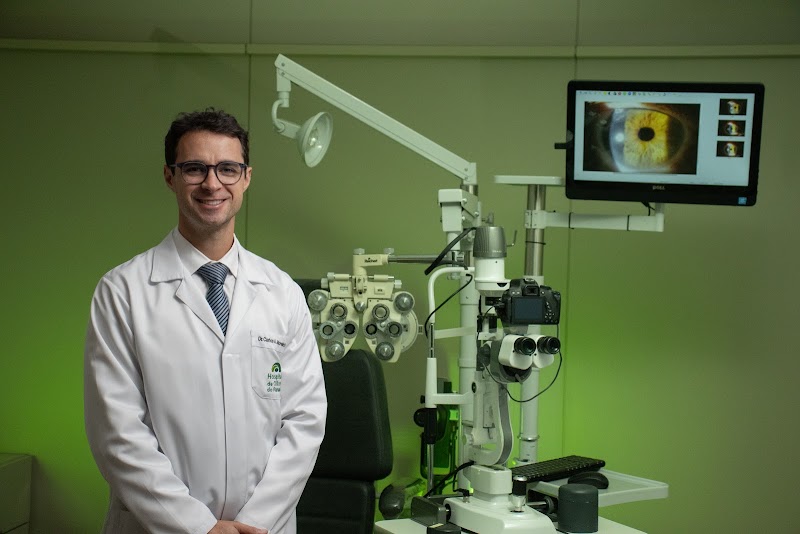 Dr. Carlos Augusto Moreira Neto, Oftalmologista