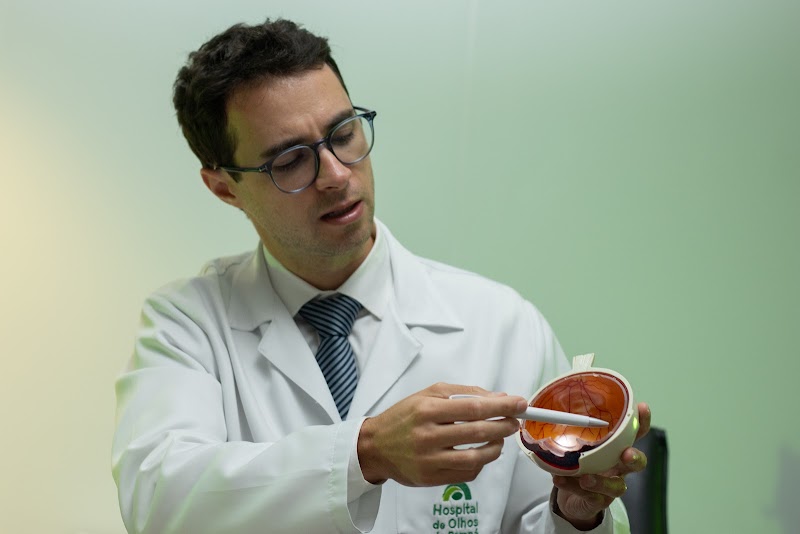 Foto de Dr. Carlos Augusto Moreira Neto, Oftalmologista