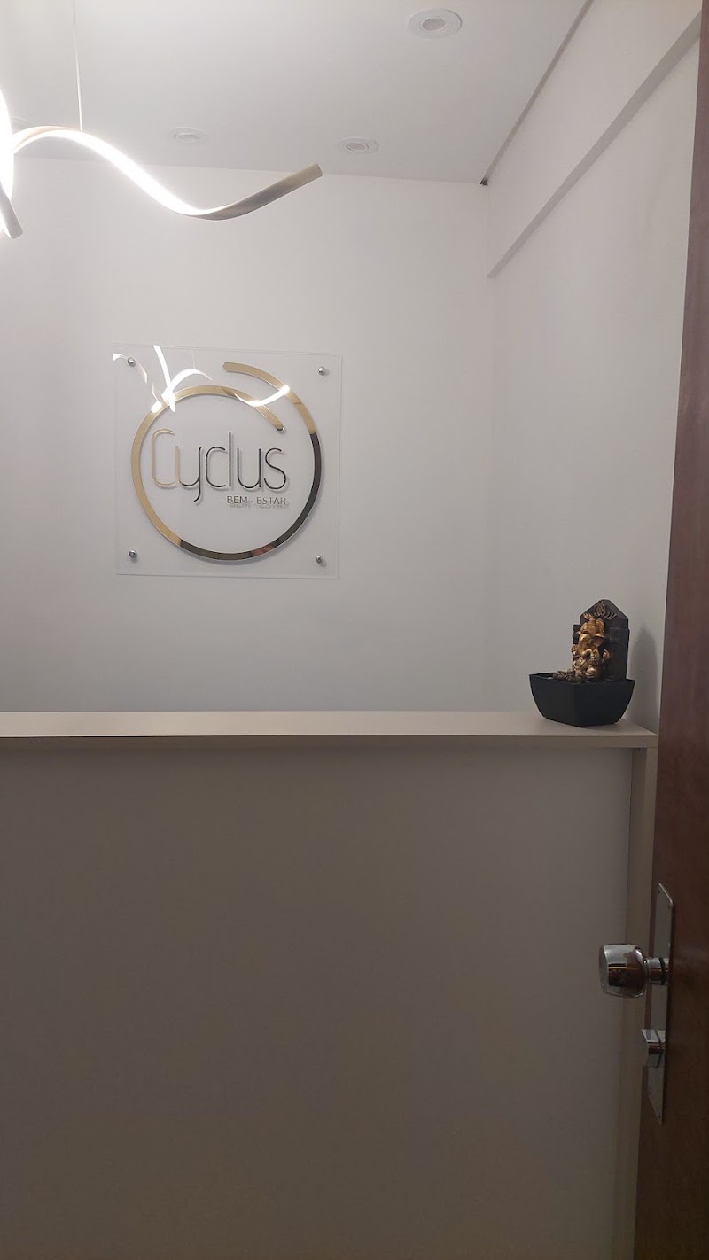 Foto de Clínica Cyclus - Fisioterapia para lesões e dores, dermatofuncional, depilação a laser. - Centro Cívico, Curitiba