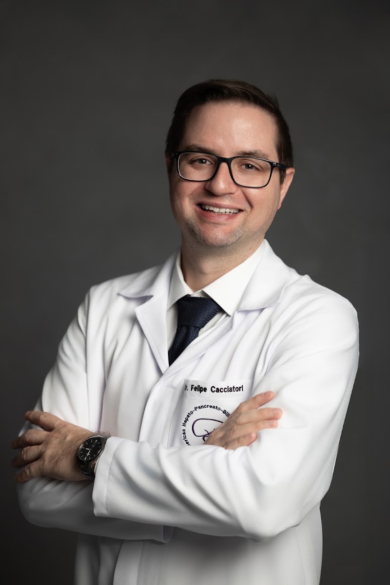 Dr Felipe Antônio Cacciatori - Cirurgião em Criciúma, SC