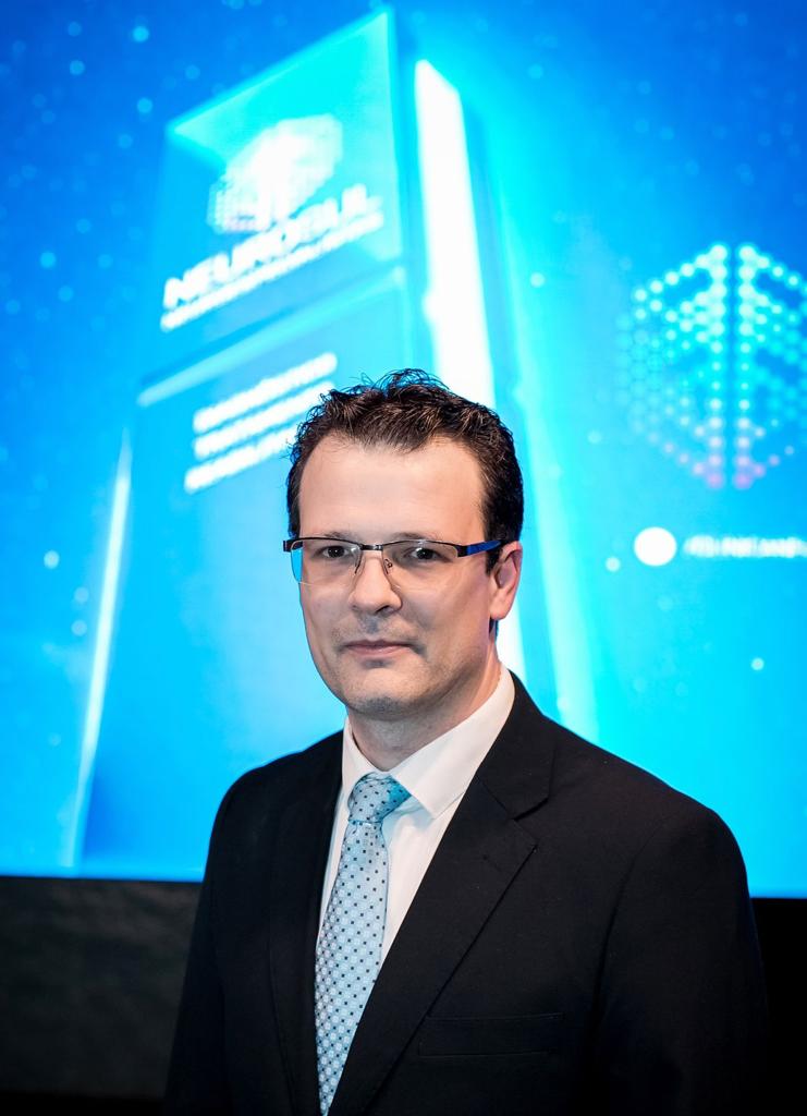 Dr. André Nesi | Neurocirurgião em Criciúma | Neurocirurgião especialista em Coluna em Criciúma