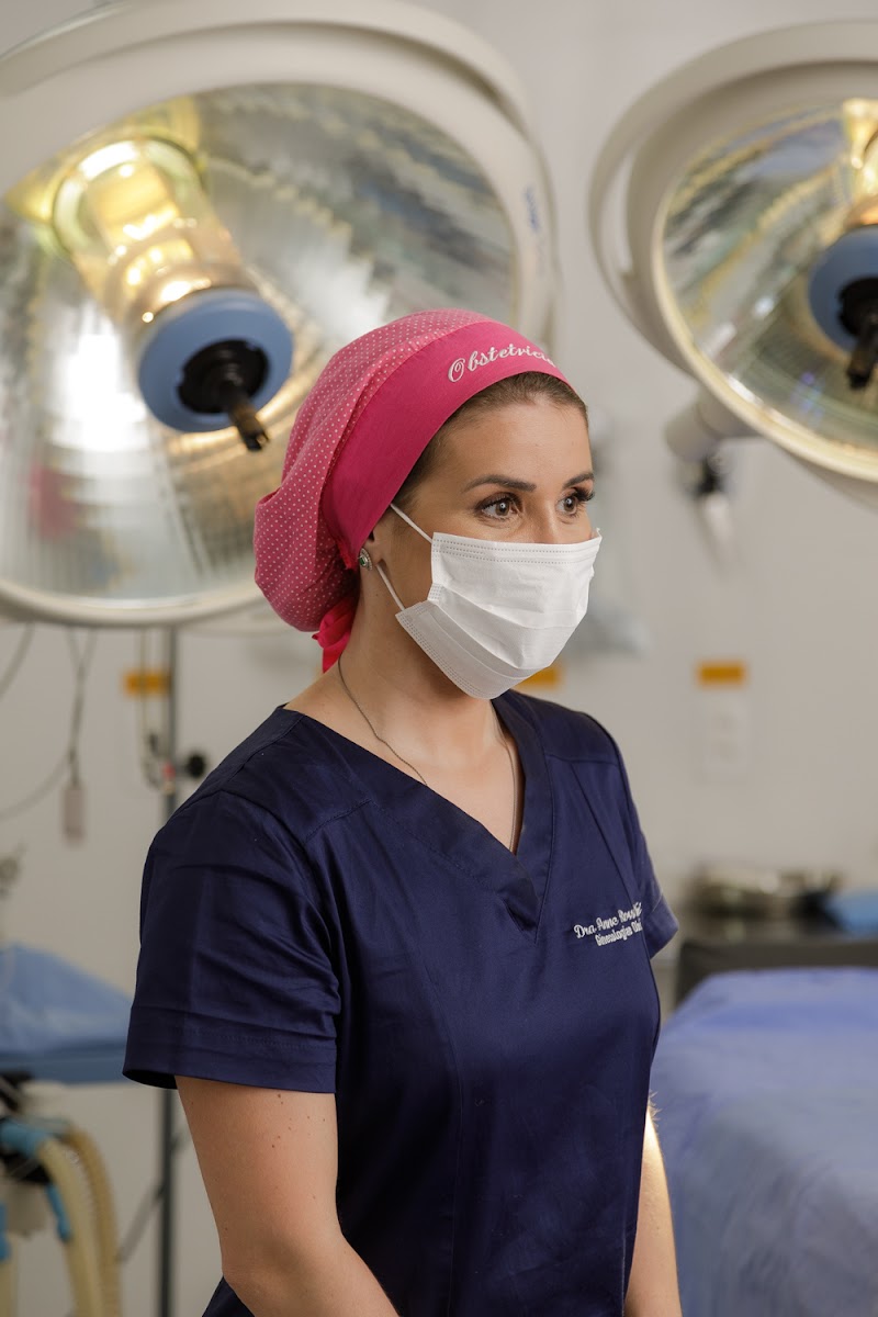 Anne Rosso - Ginecologista e Obstetra
