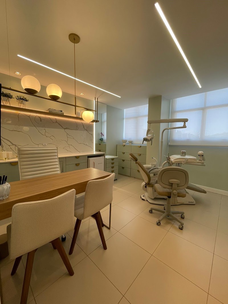 Bruna Praessler Odontologia | Cirurgiã Dentista - Ortodontia e Odontopediatria