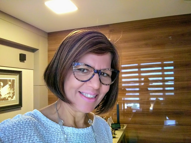 Maria Cristina Carpes - Psicóloga e Psicanalista