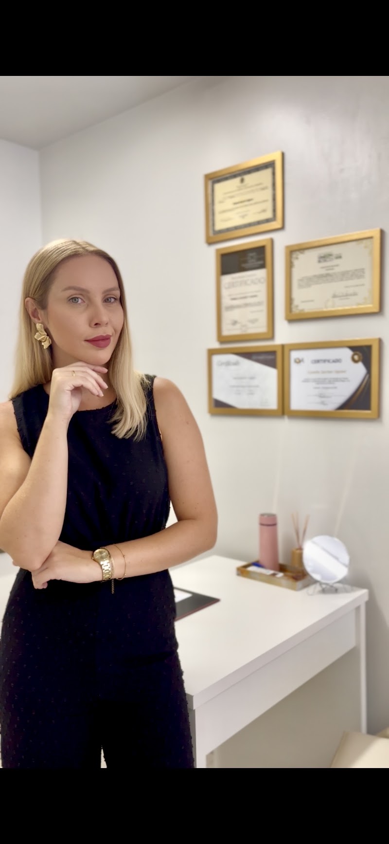 Dra. Camila Sachet Ugioni | Harmonização Facial