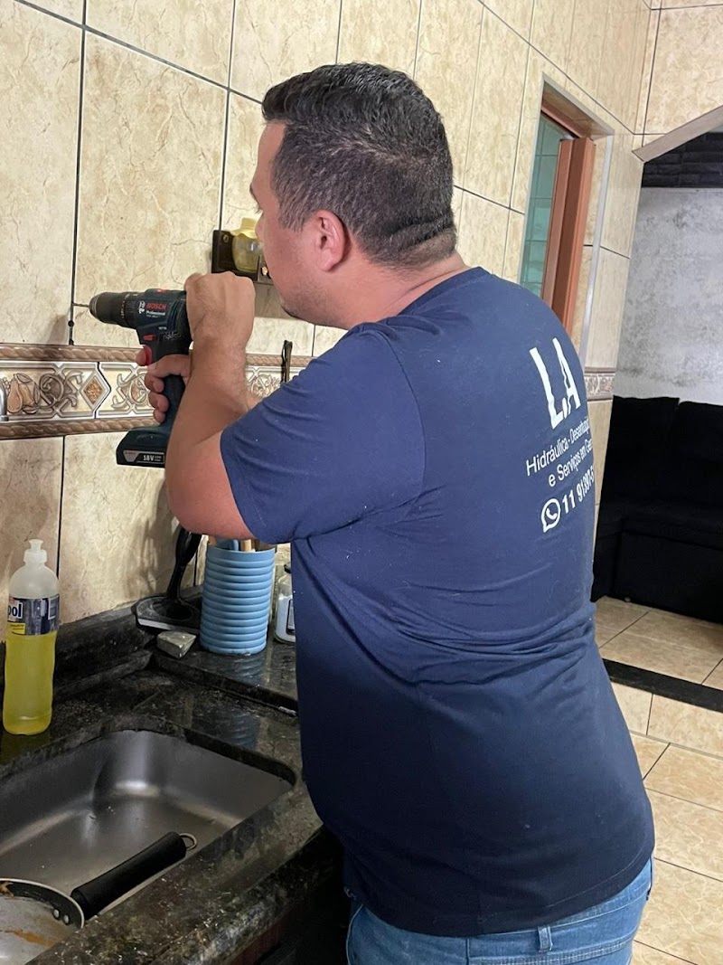 L A hidráulica e Serviços gerais
